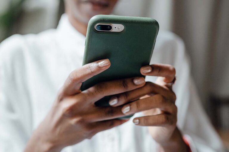 Mesmo emoji, interpretações diferentes